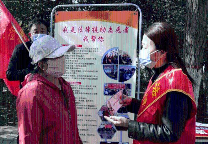 逃离幽灵之林